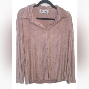 Trendy & Soft Women's Pink Button-Up Top size M